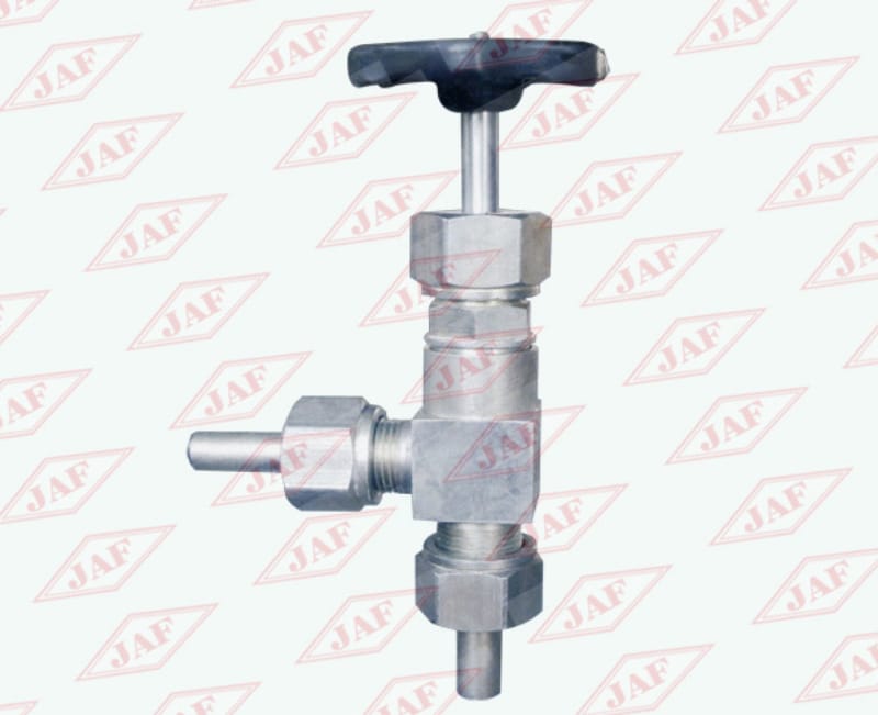 螺紋連接直角截止閥J24F（B）-40（25）、螺紋連接直角節(jié)流閥L24F（B）-40（25）